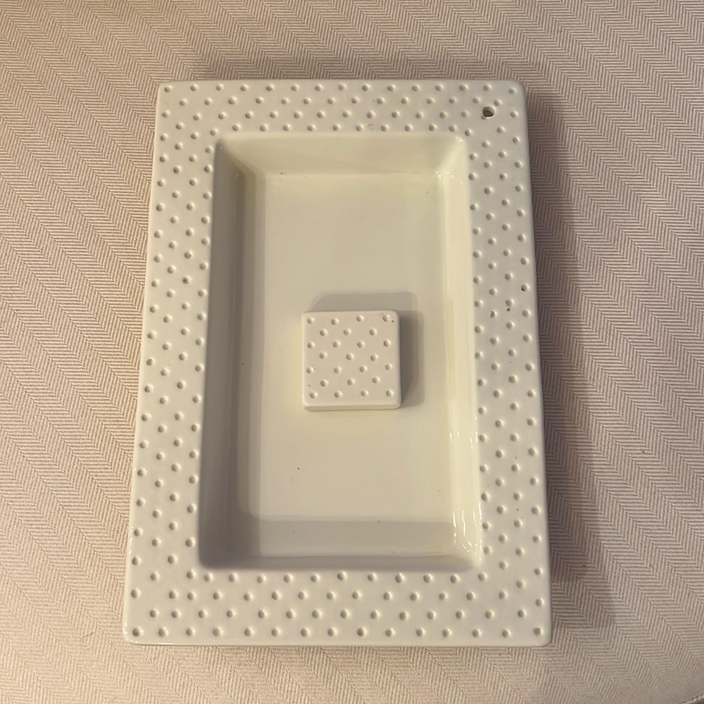 Nora Fleming napkin holder. Beautiful.